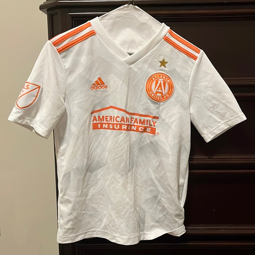 Atlanta United Soccer jersey Youth/Kids Medium/M